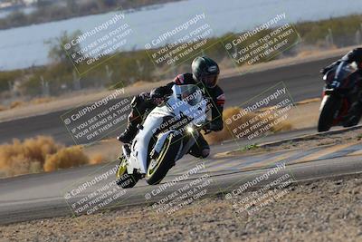 media/Dec-18-2022-SoCal Trackdays (Sun) [[8099a50955]]/Turn 14 (940am)/